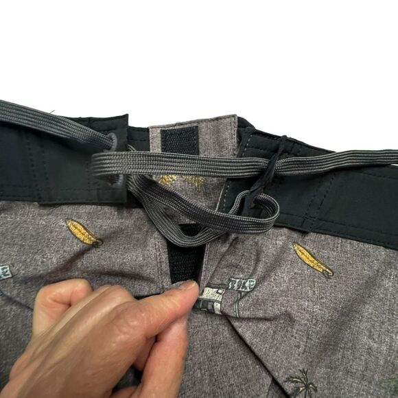 Prana Men's High Seas Boardshort Granite Big Island Shorts Swim Trunks Size 28 - Picture 4 of 10